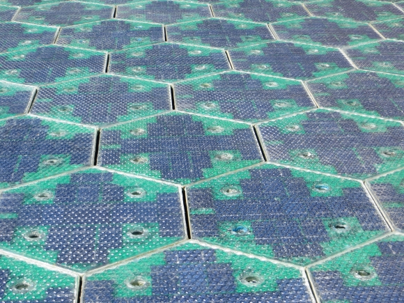 solar_roadway_panels_only_1_580_435